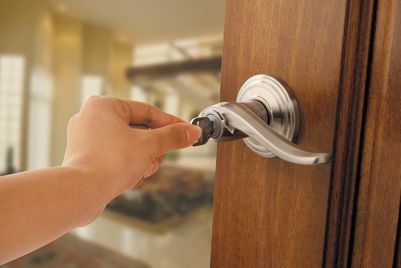 Kwikset مقبض باب دخول كويكست تستان مع قفل ومفتاح، ذراع خارجي قابل للعكس وآمن، للمدخل الأمامي وغرف النوم، برونز فينيسي، مقاوم للاختيار، أمان إعادة مفتاح سمارتكي وميكروبان - Image 5